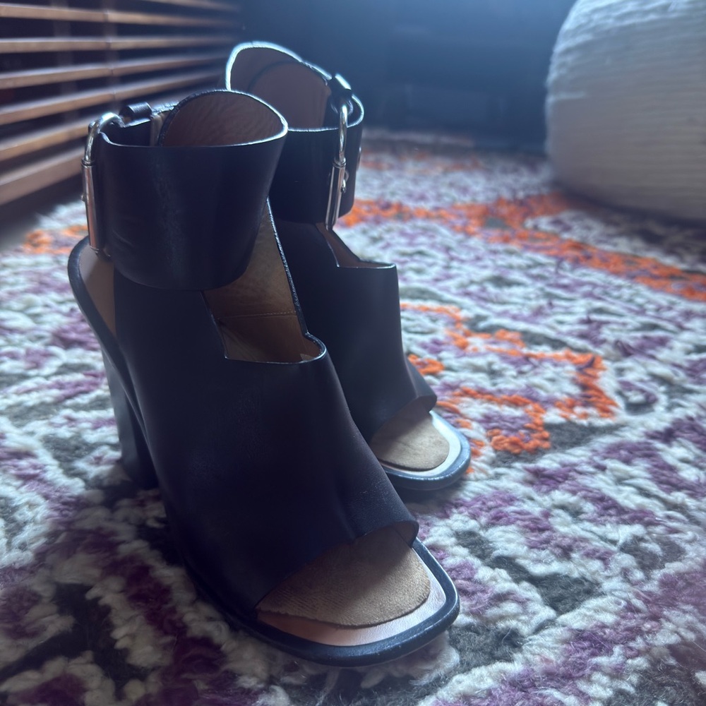 Céline Phoebe Philo Black Open-Toe Ankle Strap Wedge Sandals - 35.5 (5.5)